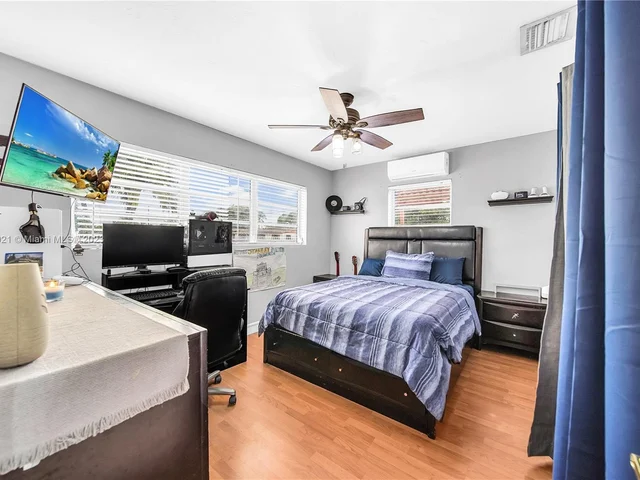 15900 NW 41st Ave, Miami Gardens FL 33054