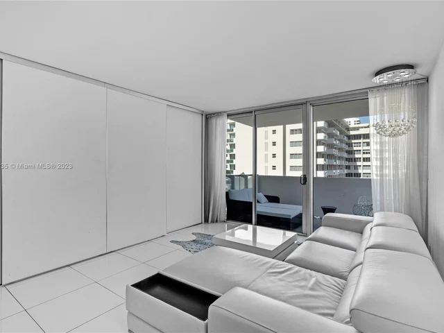 1100 West Ave # 1102, Miami Beach FL 33139