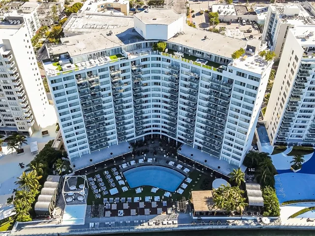 1100 West Ave # 1102, Miami Beach FL 33139