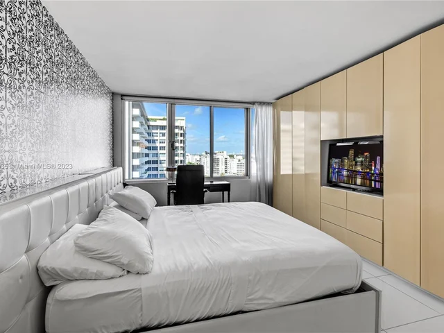 1100 West Ave # 1102, Miami Beach FL 33139