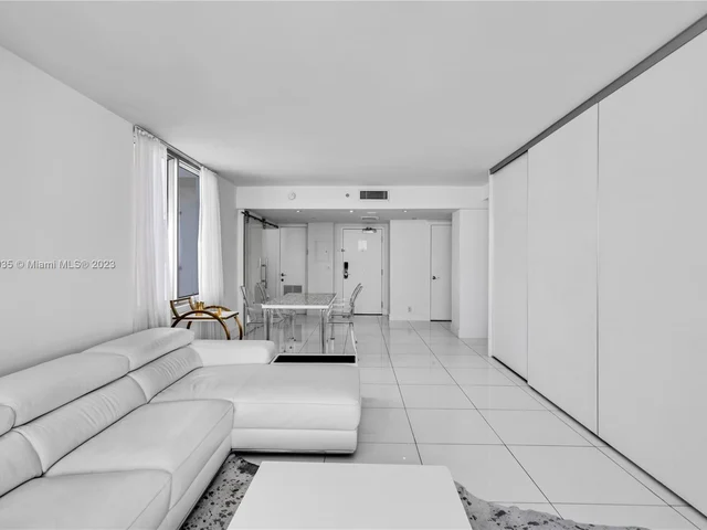 1100 West Ave # 1102, Miami Beach FL 33139