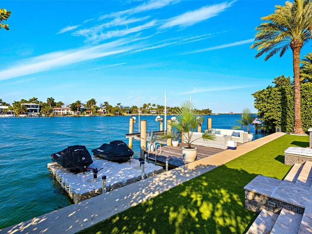 300 W Rivo Alto Dr, Miami Beach FL 33139