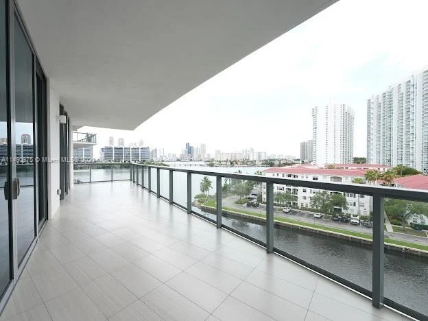 3250 NE 188th St # 608, Aventura FL 33180