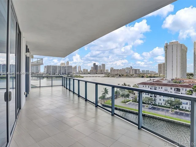 3250 NE 188th St # 608, Aventura FL 33180