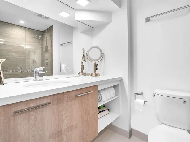 1000 99th St # 13, Bay Harbor Islands FL 33154