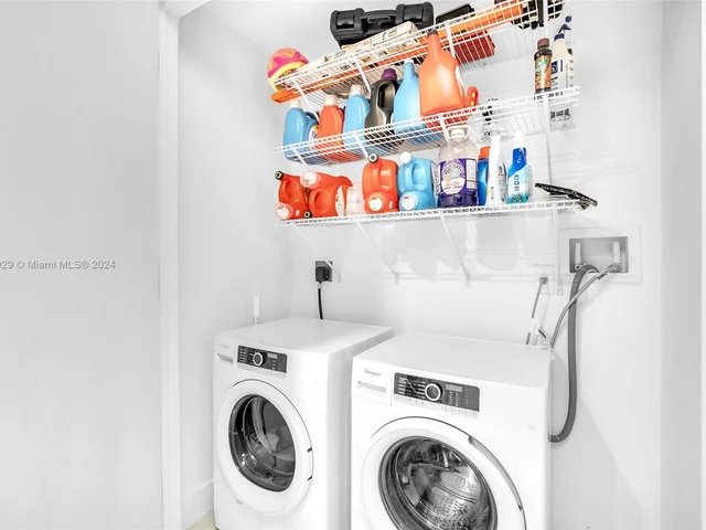 1000 99th St # 13, Bay Harbor Islands FL 33154