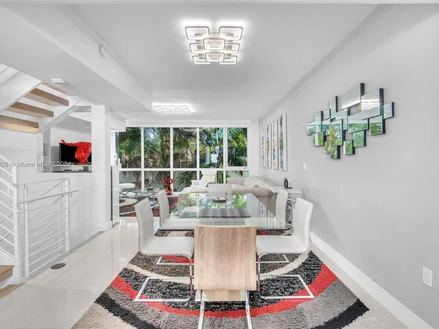 1000 99th St # 13, Bay Harbor Islands FL 33154