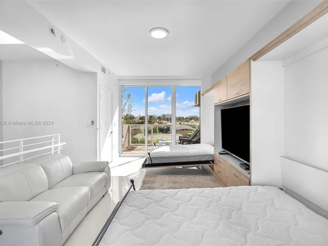 1000 99th St # 13, Bay Harbor Islands FL 33154