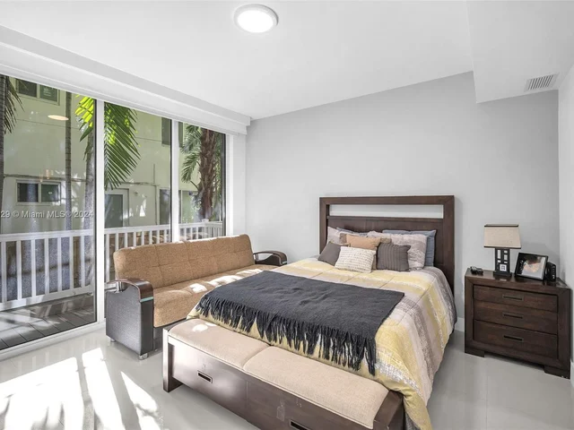 1000 99th St # 13, Bay Harbor Islands FL 33154