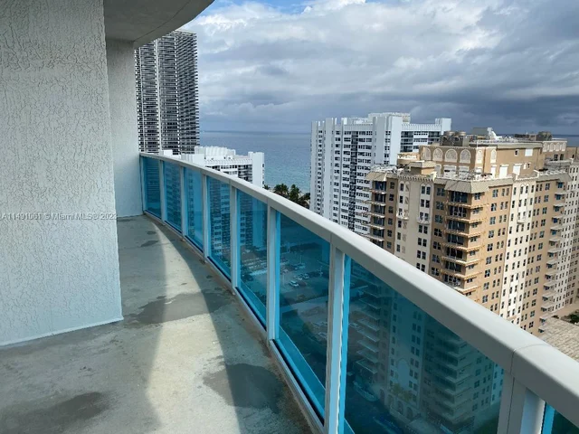 1945 S Ocean Dr # 2101, Hallandale Beach FL 33009