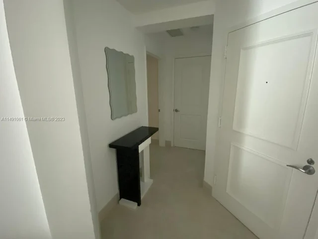 1945 S Ocean Dr # 2101, Hallandale Beach FL 33009