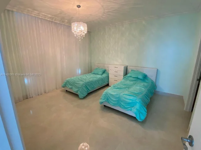 1945 S Ocean Dr # 2101, Hallandale Beach FL 33009