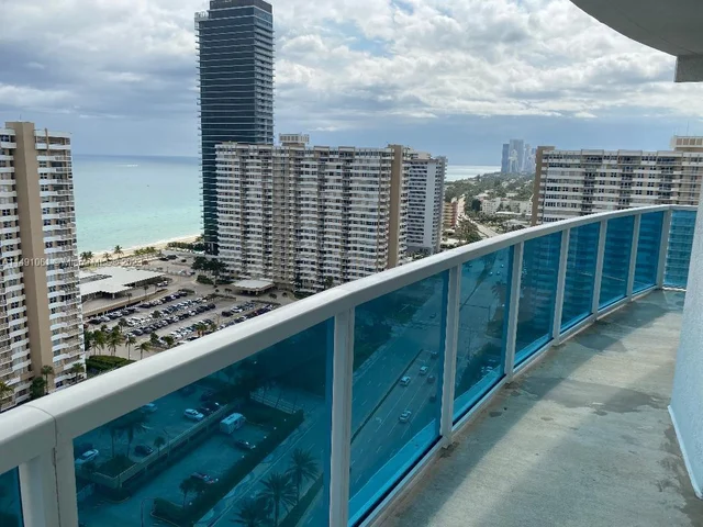 1945 S Ocean Dr # 2101, Hallandale Beach FL 33009