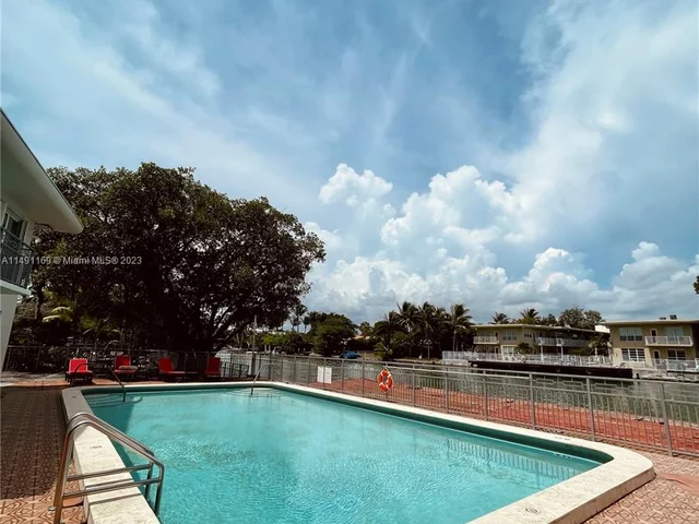 1239 Marseille Dr # 7, Miami Beach FL 33141