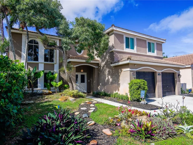 1441 SW 106th Ter, Davie FL 33324