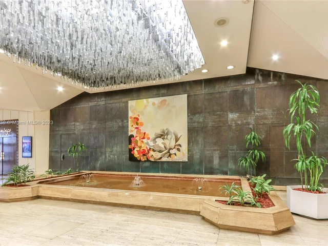 999 Brickell Bay Dr # 1801, Miami FL 33131