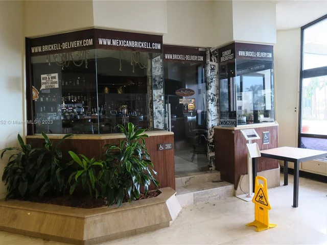 999 Brickell Bay Dr # 1801, Miami FL 33131