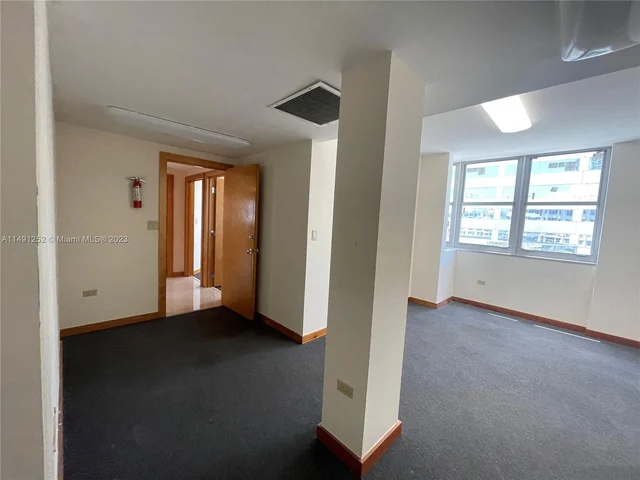 999 Brickell Bay Dr # 1801, Miami FL 33131