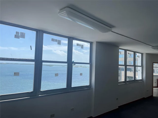 999 Brickell Bay Dr # 1801, Miami FL 33131