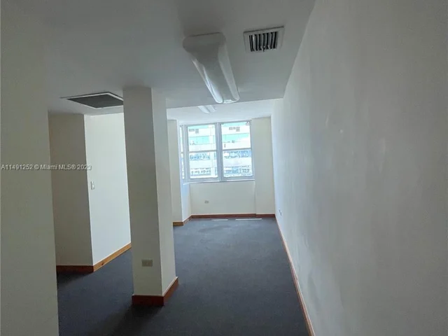 999 Brickell Bay Dr # 1801, Miami FL 33131