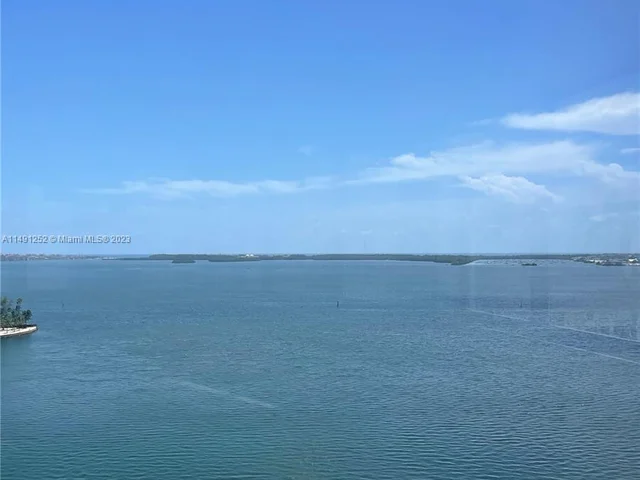 999 Brickell Bay Dr # 1801, Miami FL 33131