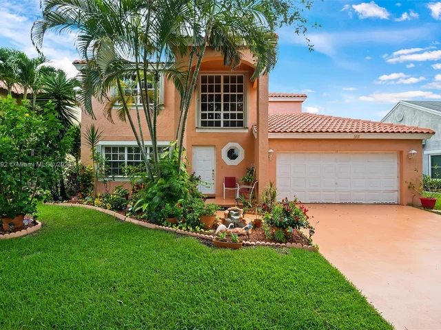 1031 SW 88th Way, Pembroke Pines FL 33025