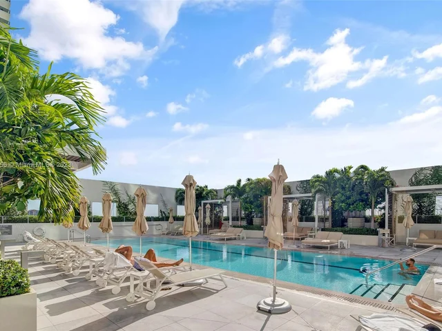 450 Alton Rd # 3008, Miami Beach FL 33139