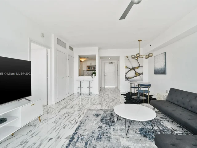 450 Alton Rd # 3008, Miami Beach FL 33139