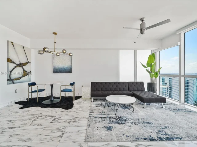 450 Alton Rd # 3008, Miami Beach FL 33139