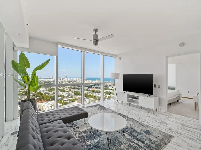 450 Alton Rd # 3008, Miami Beach FL 33139