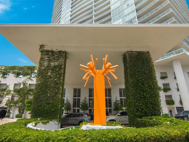 450 Alton Rd # 3008, Miami Beach FL 33139