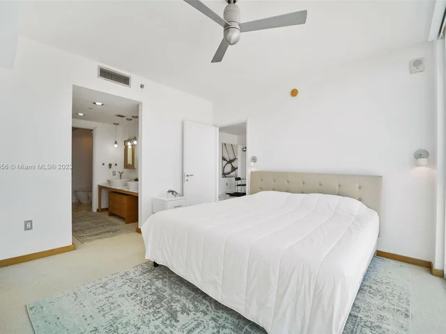 450 Alton Rd # 3008, Miami Beach FL 33139