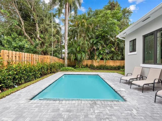 1484 SW 32nd St # 0, Fort Lauderdale FL 33315