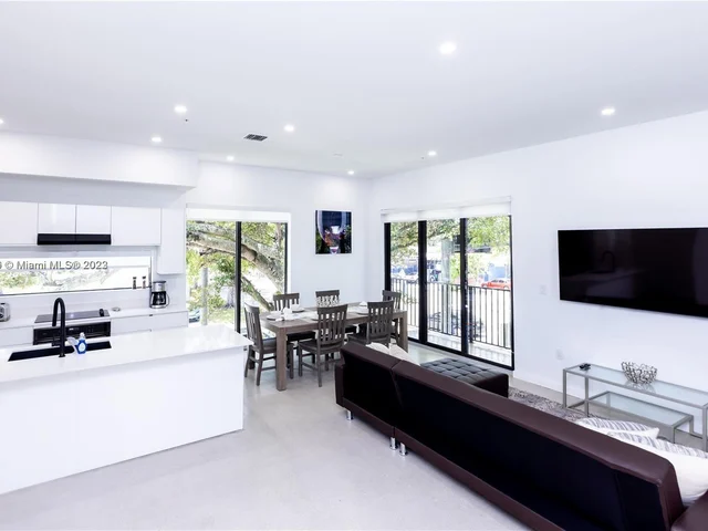 7101 NE 4th Ct # 1, Miami FL 33138