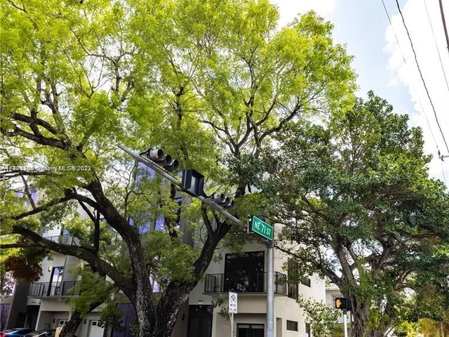 7101 NE 4th Ct # 1, Miami FL 33138