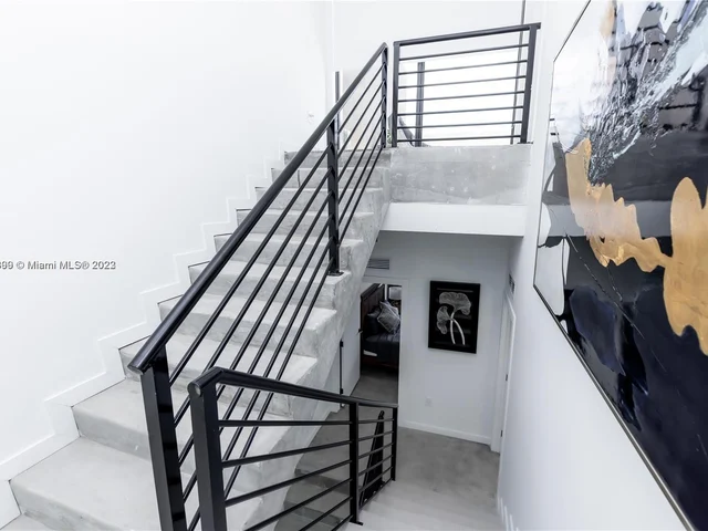 7101 NE 4th Ct # 1, Miami FL 33138