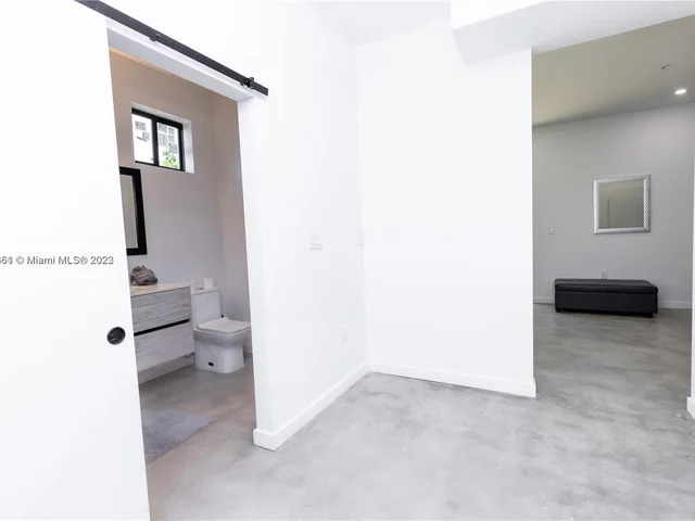 7103 NE 4th CT # 2, Miami FL 33138