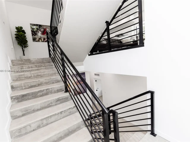 7103 NE 4th CT # 2, Miami FL 33138