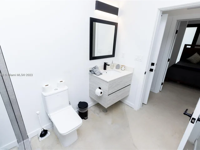 7103 NE 4th CT # 2, Miami FL 33138