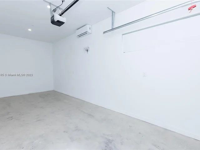 7105 NE 4th CT # 3, Miami FL 33138