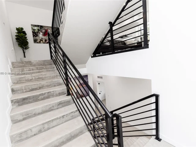 7105 NE 4th CT # 3, Miami FL 33138