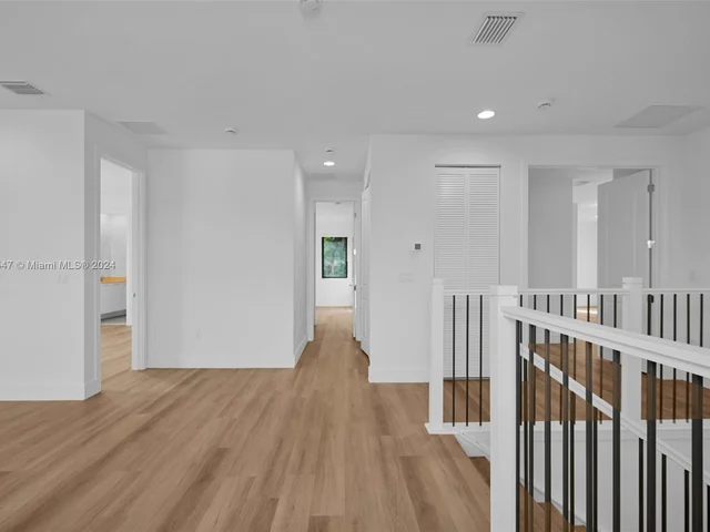 10386 SW 57th Ct, Cooper City FL 33328