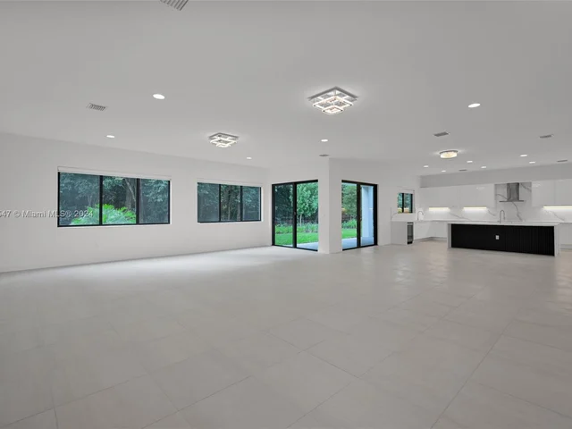 10386 SW 57th Ct, Cooper City FL 33328