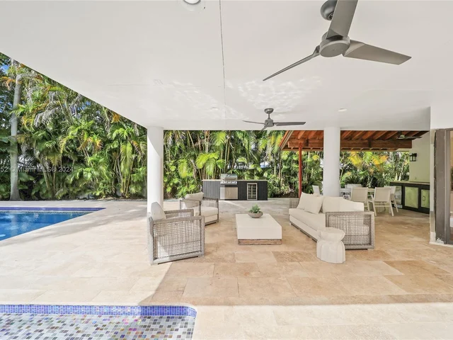 7765 SW 57th Ter, Miami FL 33143