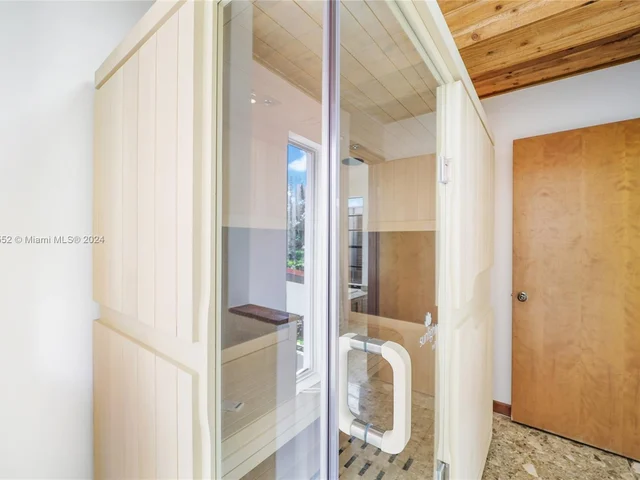 7765 SW 57th Ter, Miami FL 33143