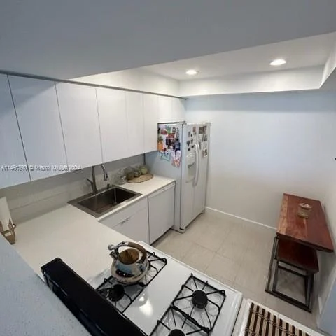 2030 S Ocean Dr # 802, Hallandale Beach FL 33009