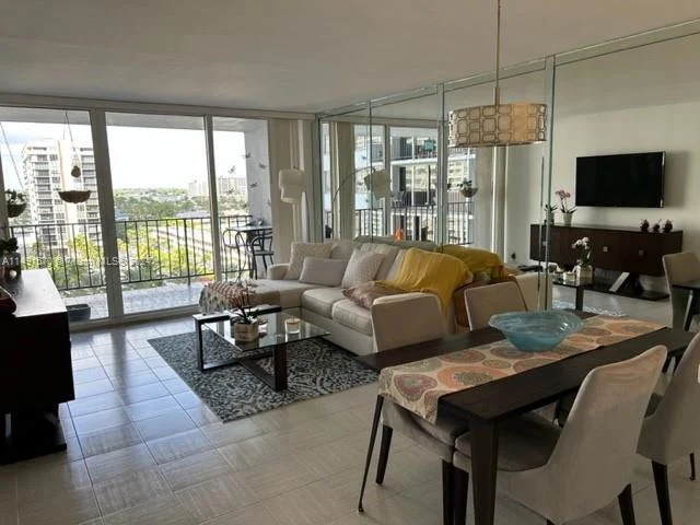 2030 S Ocean Dr # 802, Hallandale Beach FL 33009