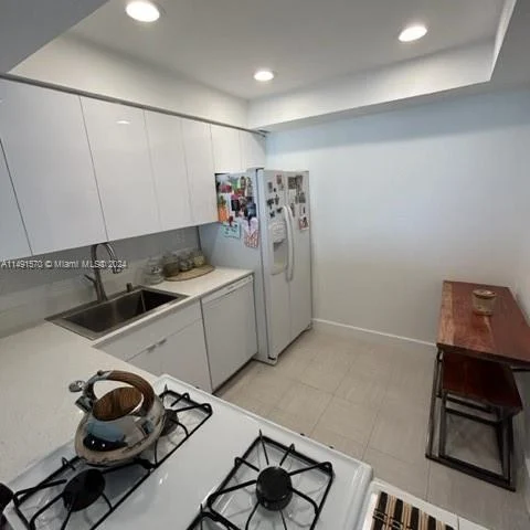 2030 S Ocean Dr # 802, Hallandale Beach FL 33009