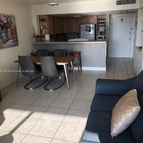 2030 S Ocean Dr # 902, Hallandale Beach FL 33009