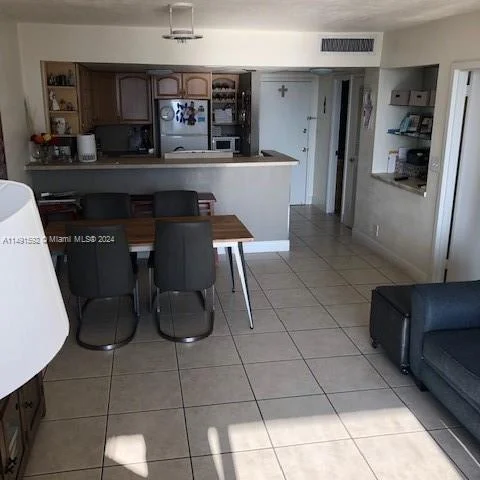 2030 S Ocean Dr # 902, Hallandale Beach FL 33009